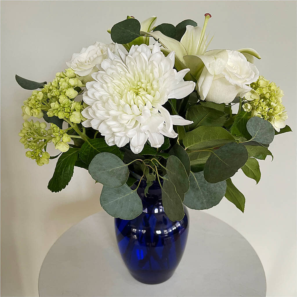 Snowy Dreams Bouquet –  Blossom Avenue, Orangevale CA
