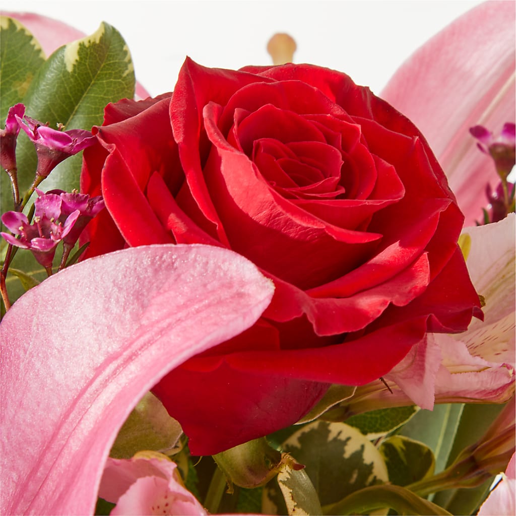 Lucky in Love Bouquet –  Blossom Avenue, Orangevale CA